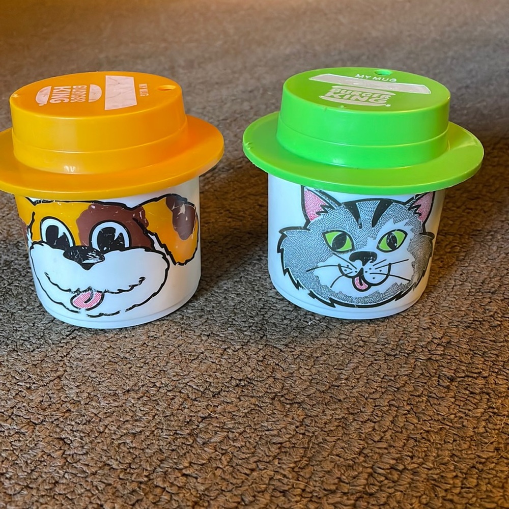 2 Burger King Whitley Industrial Inc Plastic Cups with lids Dog and Cat